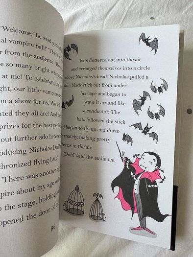 Isadora Moon by Harriet Muncaster Bundle of two kids books