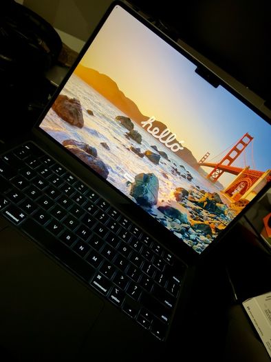 13 Inch Apple M2 Macbook AIR. Midnight Blue, 16/256 GB. Like new condition