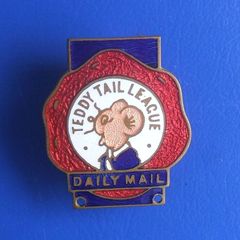 TEDDY TAIL LEAGUE (Daily Mail newspaper) - a vintage children's club membership badge (around mid-1930s)