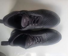NIke Air Max 270 Triple Black