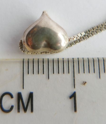Vintage 925 Sterling Silver heart pendant necklace, length 16" - 2.0g