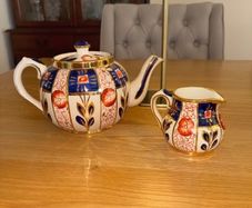 Sudlows Teapot and Milk Jug
