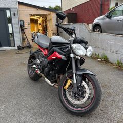 Triumph Street Triple 675R