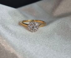 0.50ct Diamond Cluster Engagement Ring 18ct Gold Size K Hallmarked