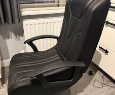 Gaming chair