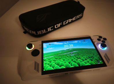 Asus rog Ally Xtreme z1