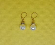 Handmade pearl earrings