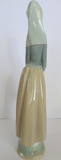 Lladro Figurine