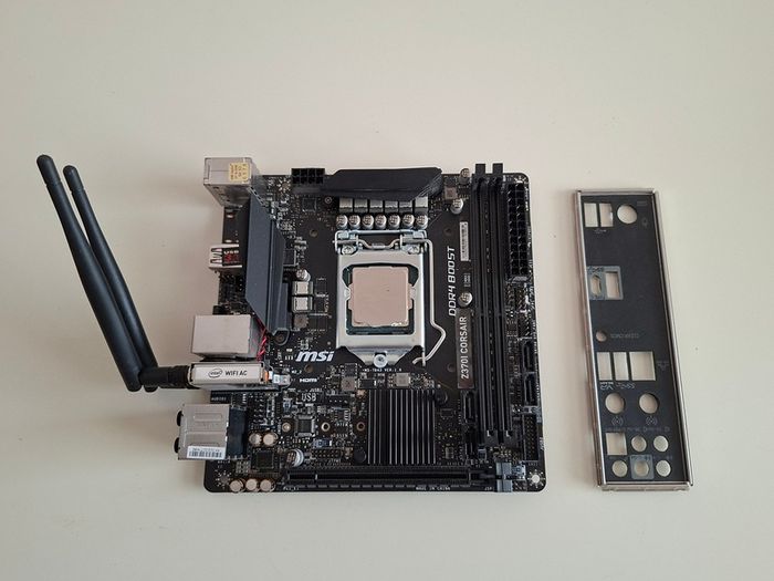 MSI Intel Z370i Socket LGA1151 DDR4 Motherboard