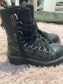 Dr Martens