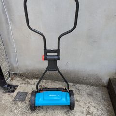 Gardena 330 Lawnmower plus grass catcher