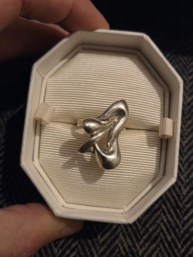 925 Sterling Silver Modernist Ring - Size 6/M