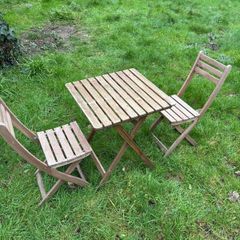Outdoor Table & Chairs