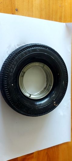 Goodyear tyre glass ashtray,,collectors item,,1960,70s,,hard to come by,,see pictures for condition ,sold as is ,little chip on the rim underneath,,wouldn't notice from top ,sold as seen