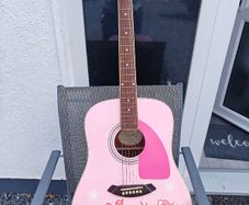 Squier by Fender Hello Kitty Acoustic