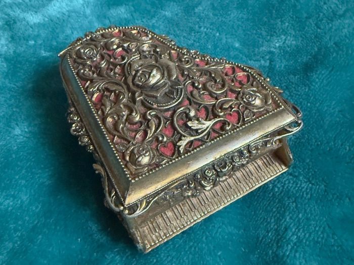 Vintage Grand Piano Jewelry Box, Gold Tone with Red Velvet Japan