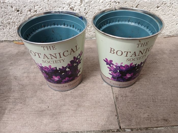 3 x small plant pots