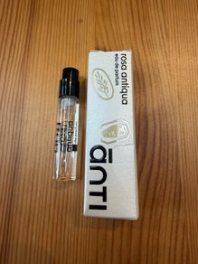 Anti - Rosa Antiqua Sample