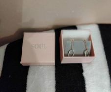 valentines gold color earrings soul new