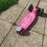 Pink maxi micro scooter Image 4