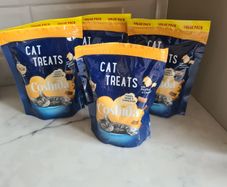 Cat Treats X 4