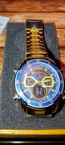 Brand new unworn Naviforce Analog/digi gold watch