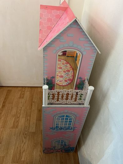 Toy House