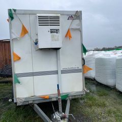 Box trailer