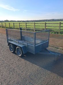 8x4. x3 trailer.