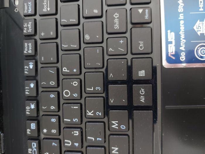 EEPC Seashell Series, Red, Intel Atom CPU N2600, 1.6GHz, 1GB Ram, 320GB HDD, Windows 7 Ultimate, Opera, Chrome