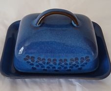 Denby Midnight Blue Butterdish (Boxed Style) with handle. Rare find.