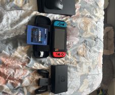 BIG BUNDLE (open to offers/ first come first served)Nintendo 1 v2 razor viper v3 pro ps4 completely fine no damage great for parts legends of Zelda breath of the wild for the Nintendo odeon 25 euro gift card Nintendo doc +controller+charger