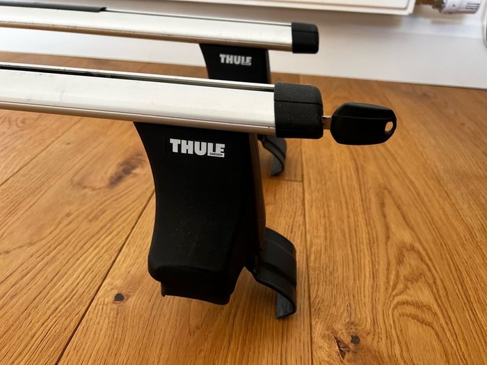 Thule Aluminium Roof Bars - Fits Honda Accord 7 - Lockable (Key Included)