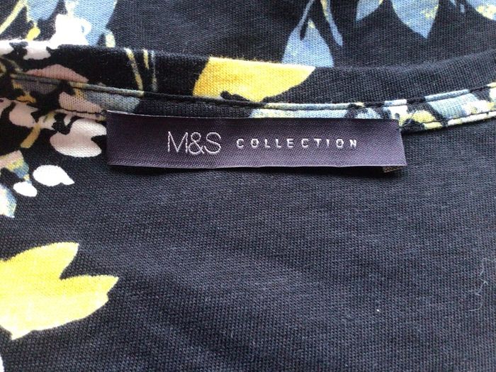 Marks and Spencer womens blue yellow white floral top / blouse size 16 includes postage