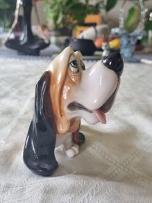 Little Paws by ARORA designs Bassett hound dog figure