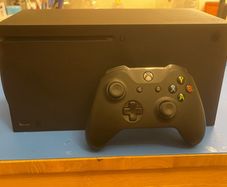 Xbox Series X 1TB with controller