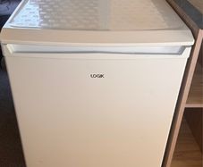 logik fridge