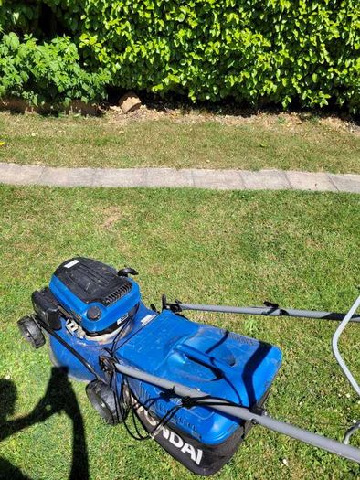 HYUNDAI Lawnmower