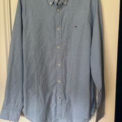 mans Tommy Hilfiger shirt
