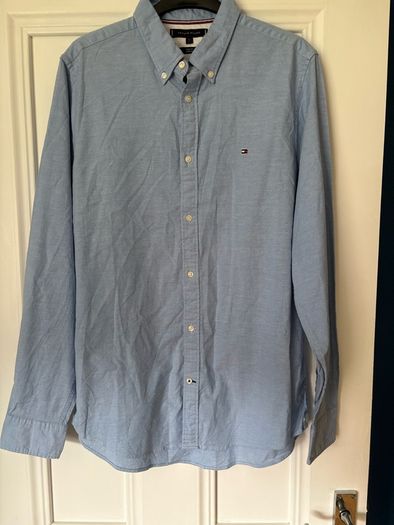 mans Tommy Hilfiger shirt