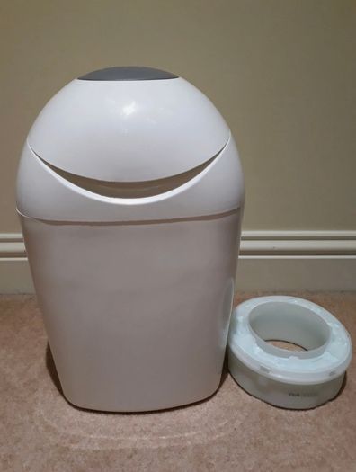 Tommee Tippee Sangenic Hygiene Plus tub + 1 original Sangenic cassette