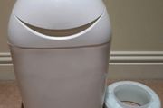 Tommee Tippee Sangenic Hygiene Plus tub + 1 original Sangenic cassette