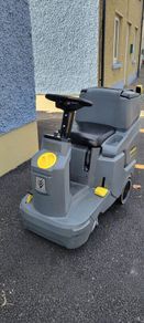Karcher ride on scrubber dryer 50/70 R classic