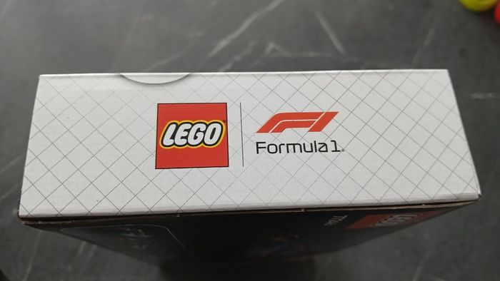 LEGO Speed Champions | F1 Racing Bulls Race Car Set
