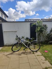 Apollo Verge Mountain Bike - Mudguards and stand Included - Clean and ready
