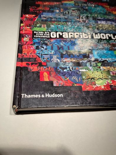 Graffiti World / Street Art / Thames & Hudson Large Format Hdbk 1st Edtn 2004