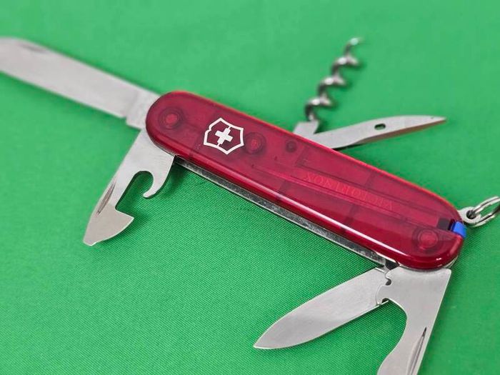 Victorinox Swiss Army Knife Lot