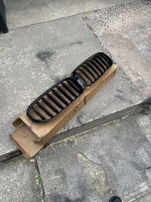 G30 gloss black grill