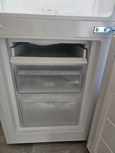 logik fridge freezer