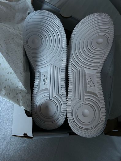 Nike Airforce 1 (no offers below asking price)
